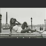 1982. Séance photo parisienne pour miss Danemark  à Paris. 